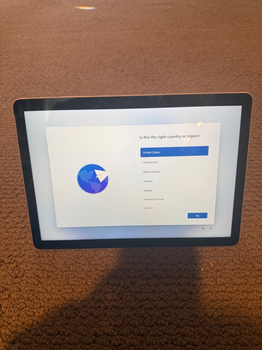 Microsoft surface go 2- 10.5 LTE unlocked touch screen -8gb-128gb SSD WiFi+LTE - Picture 2 of 12